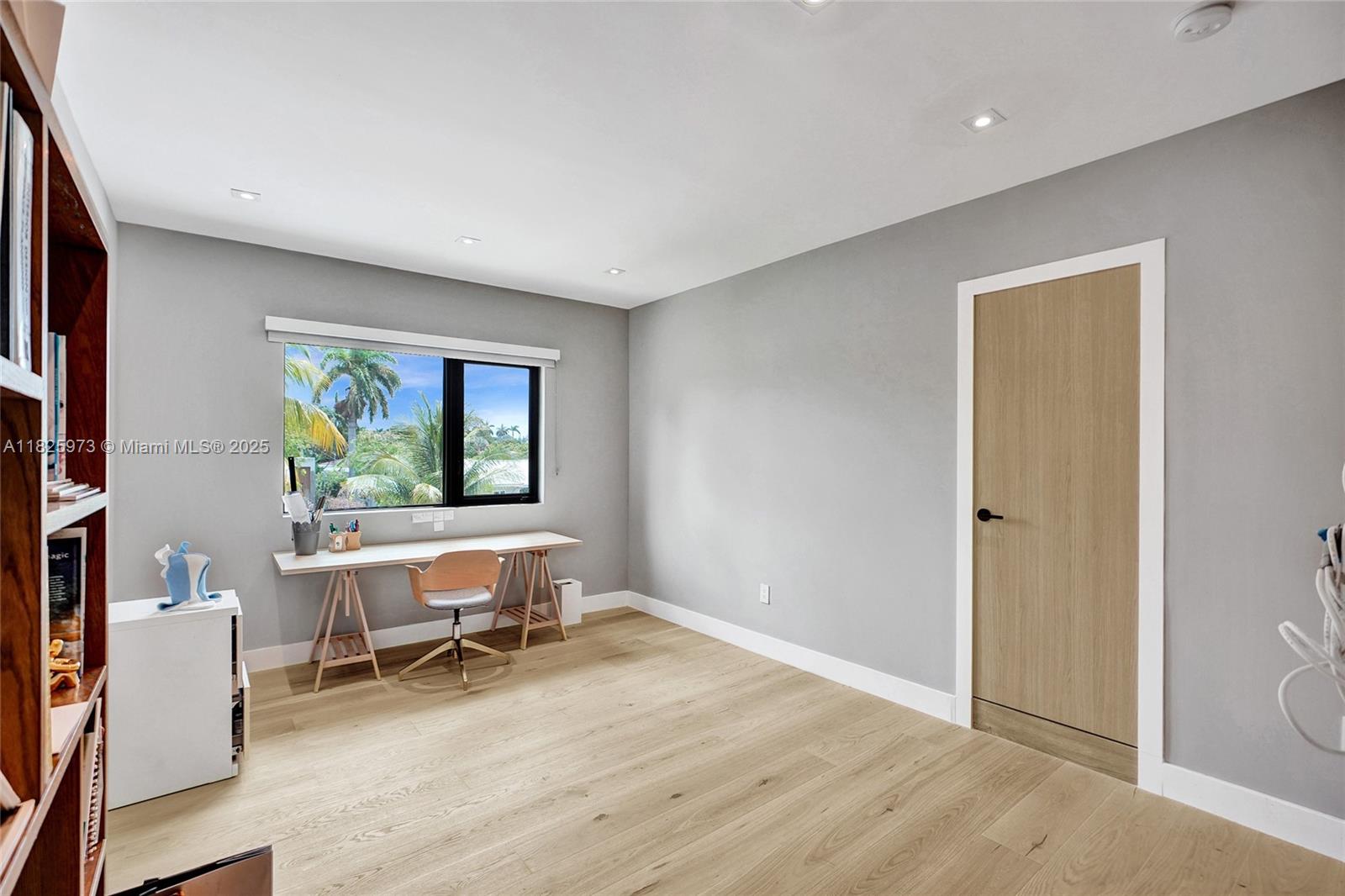 SKY LAKE - Residential