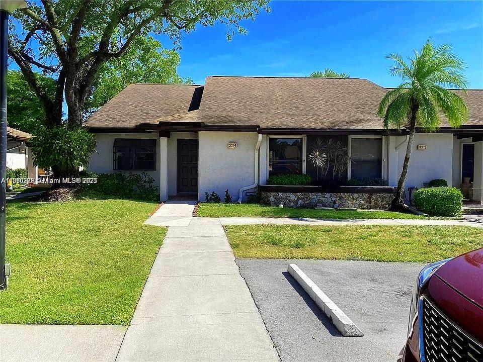 TARTAN COCONUT CREEK PHAS - Residential