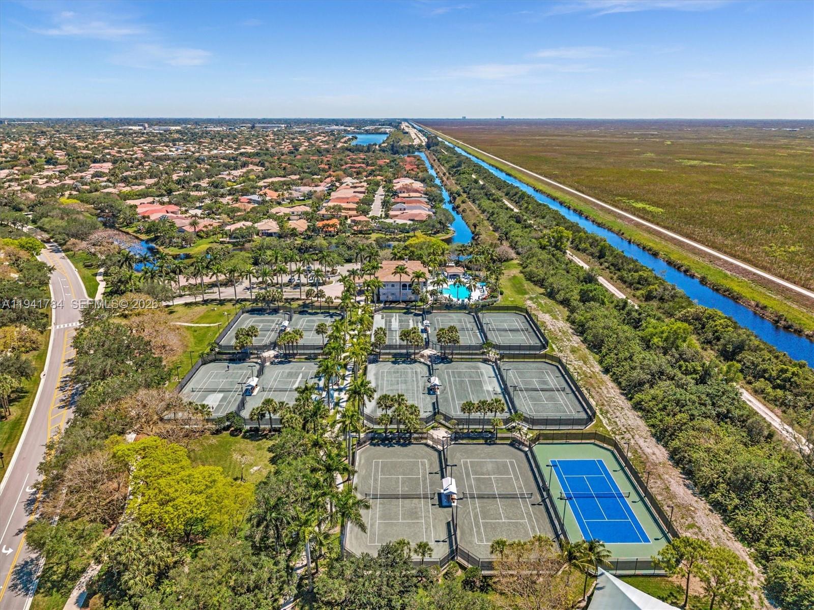 HERON BAY FOUR - Residential