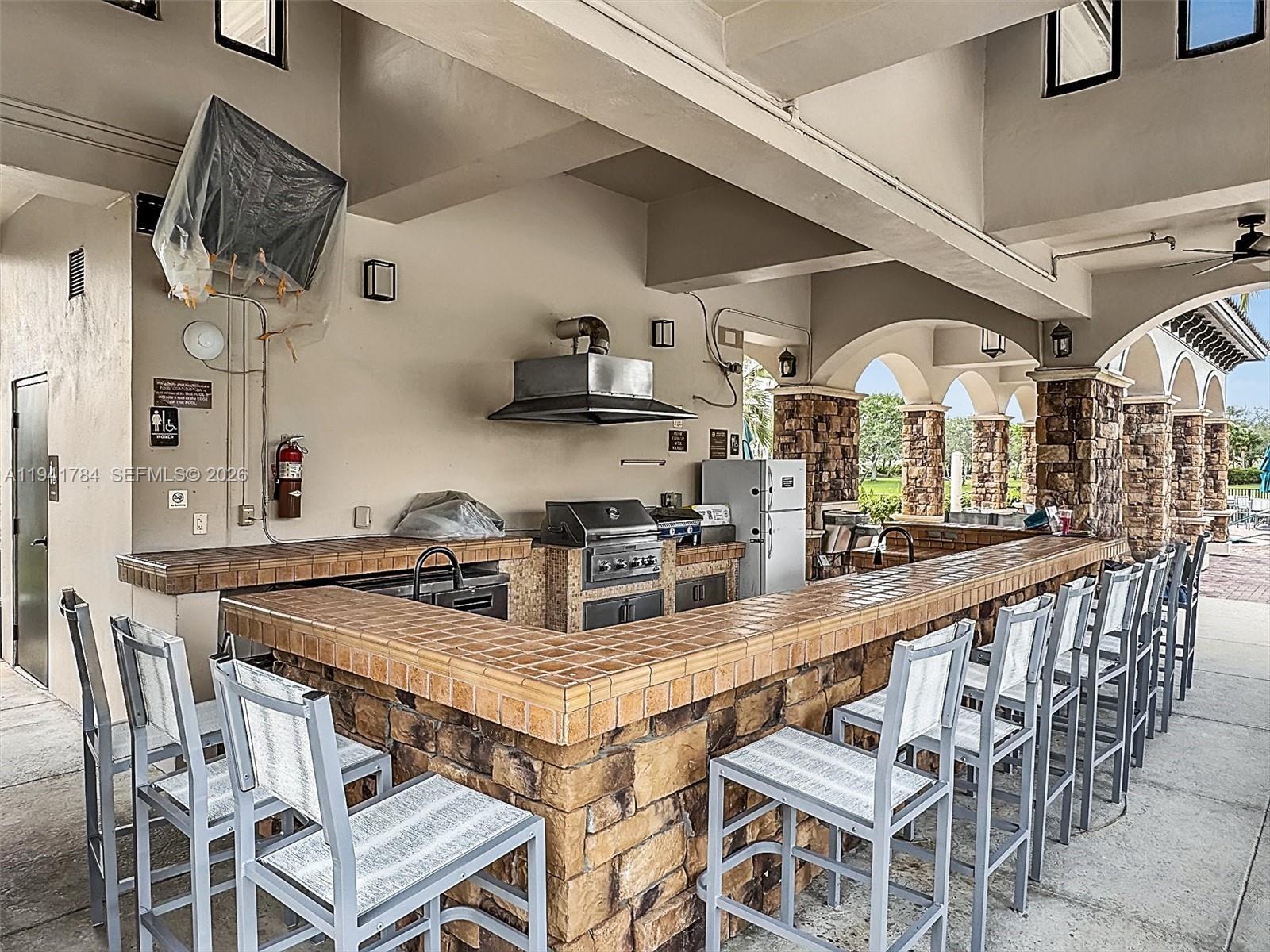 HERON BAY FOUR - Residential