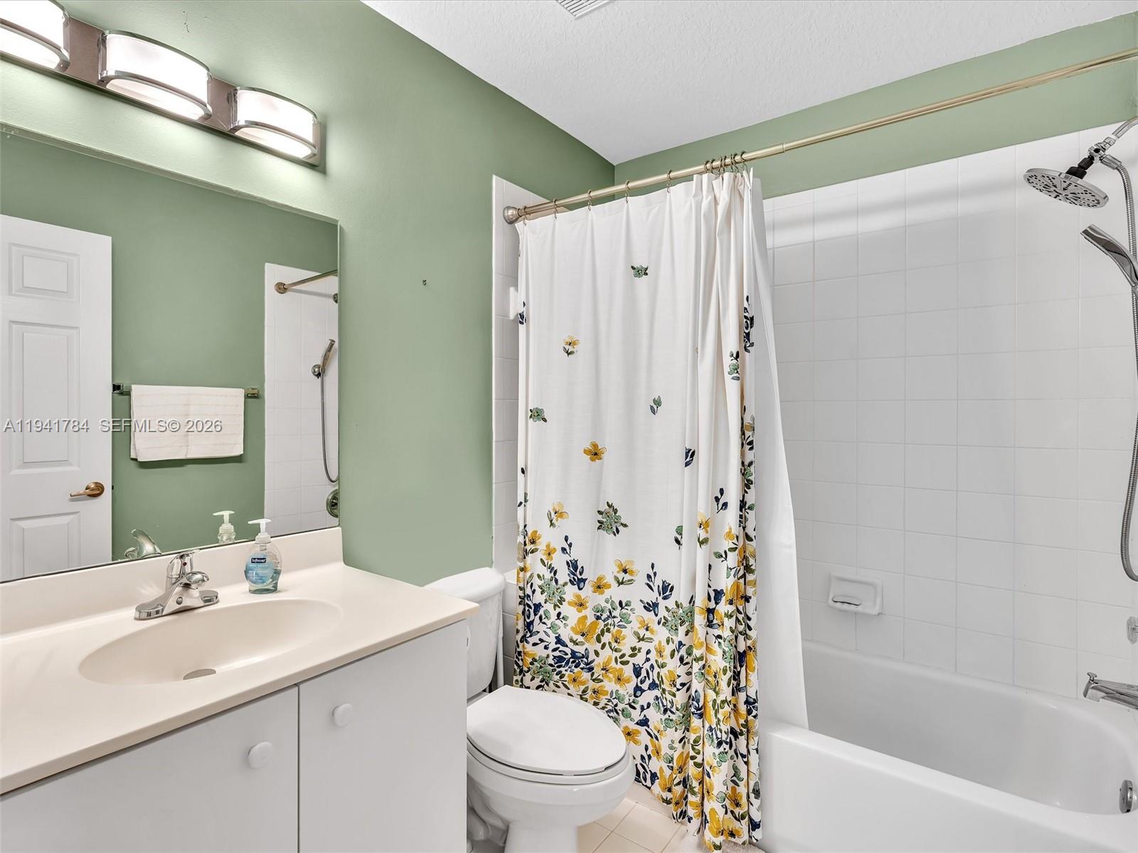 HERON BAY FOUR - Residential