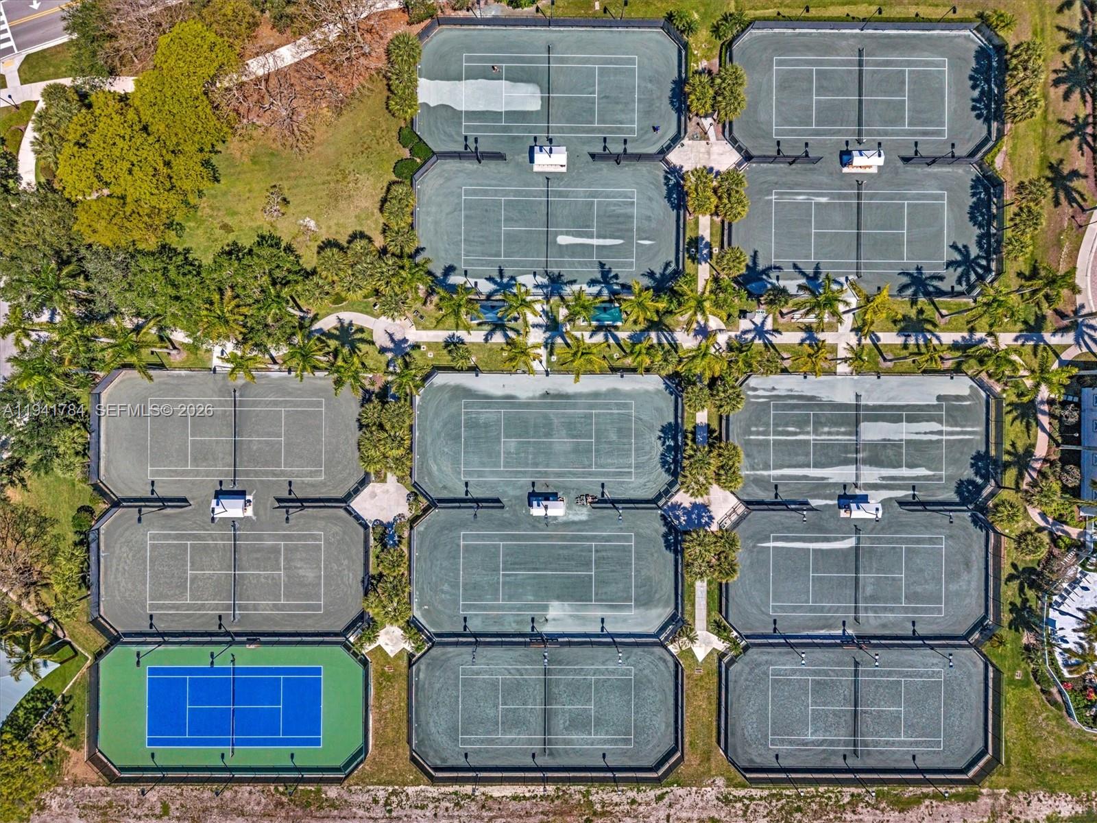 HERON BAY FOUR - Residential