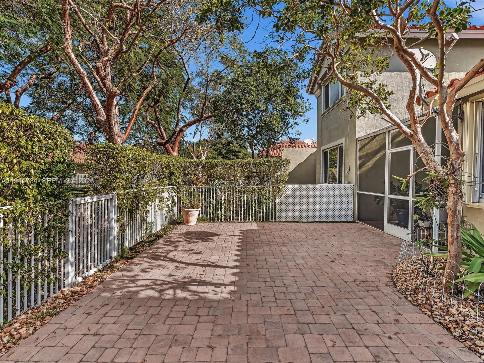 HERON BAY FOUR - Residential