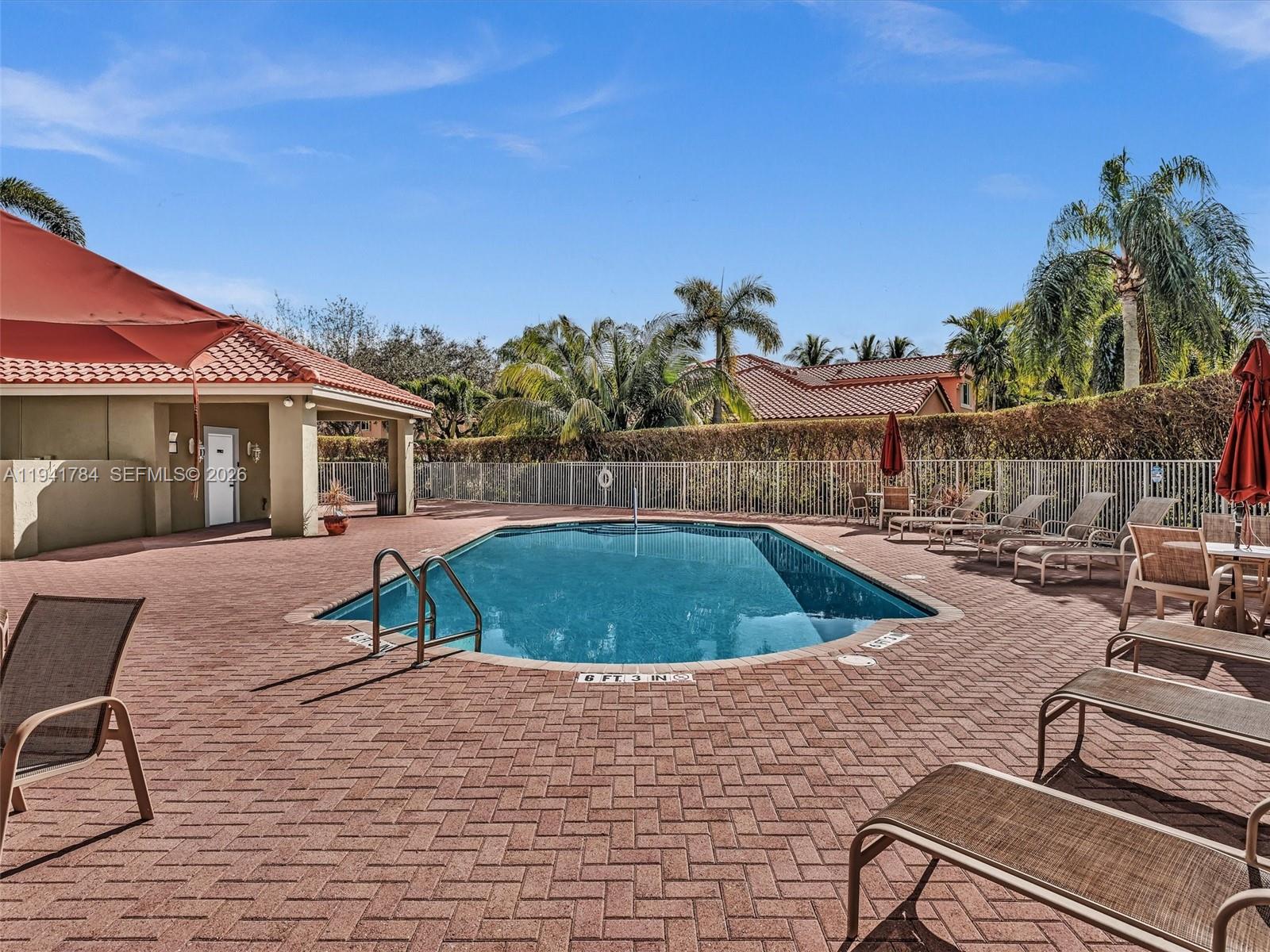 HERON BAY FOUR - Residential