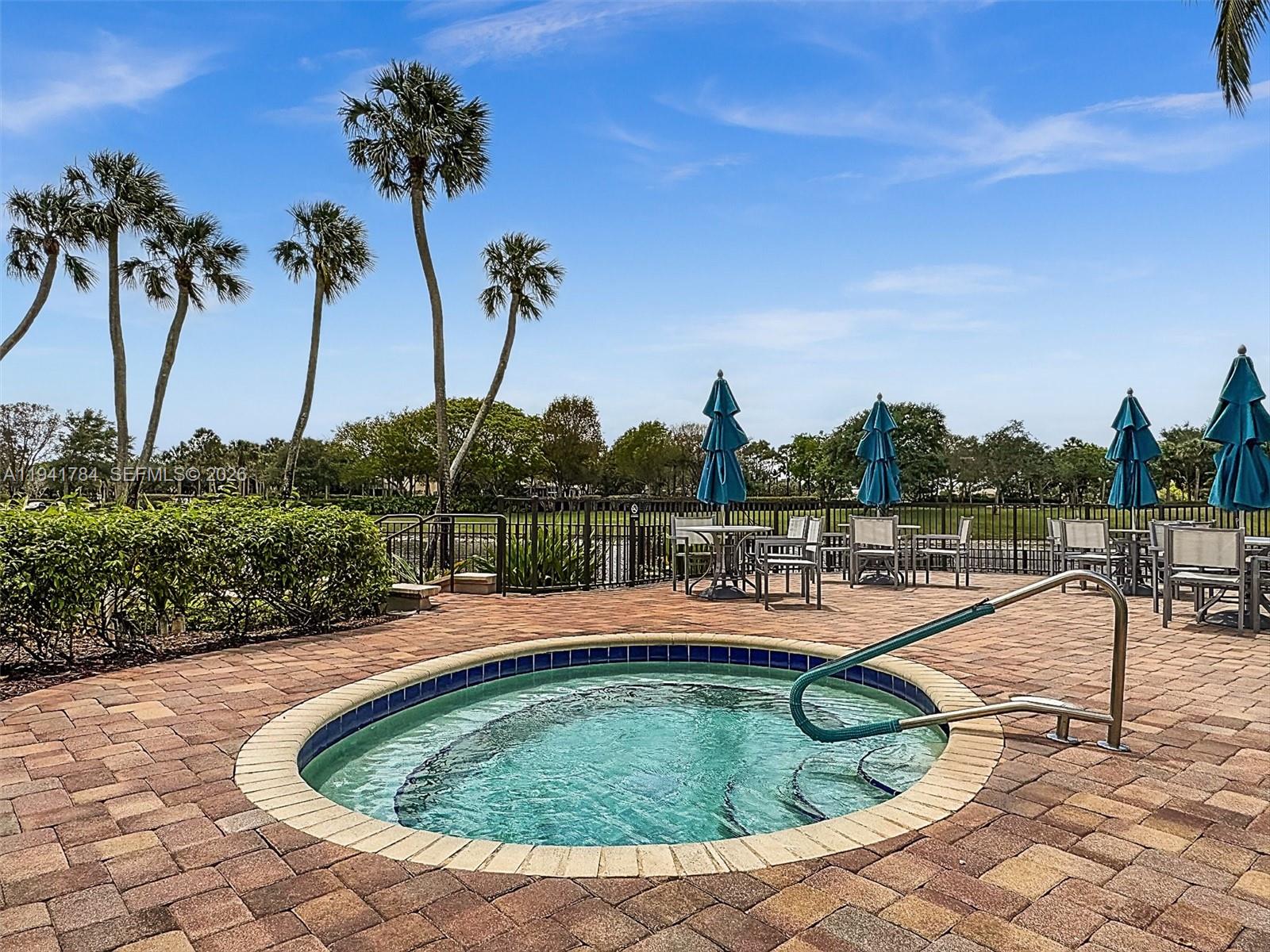 HERON BAY FOUR - Residential