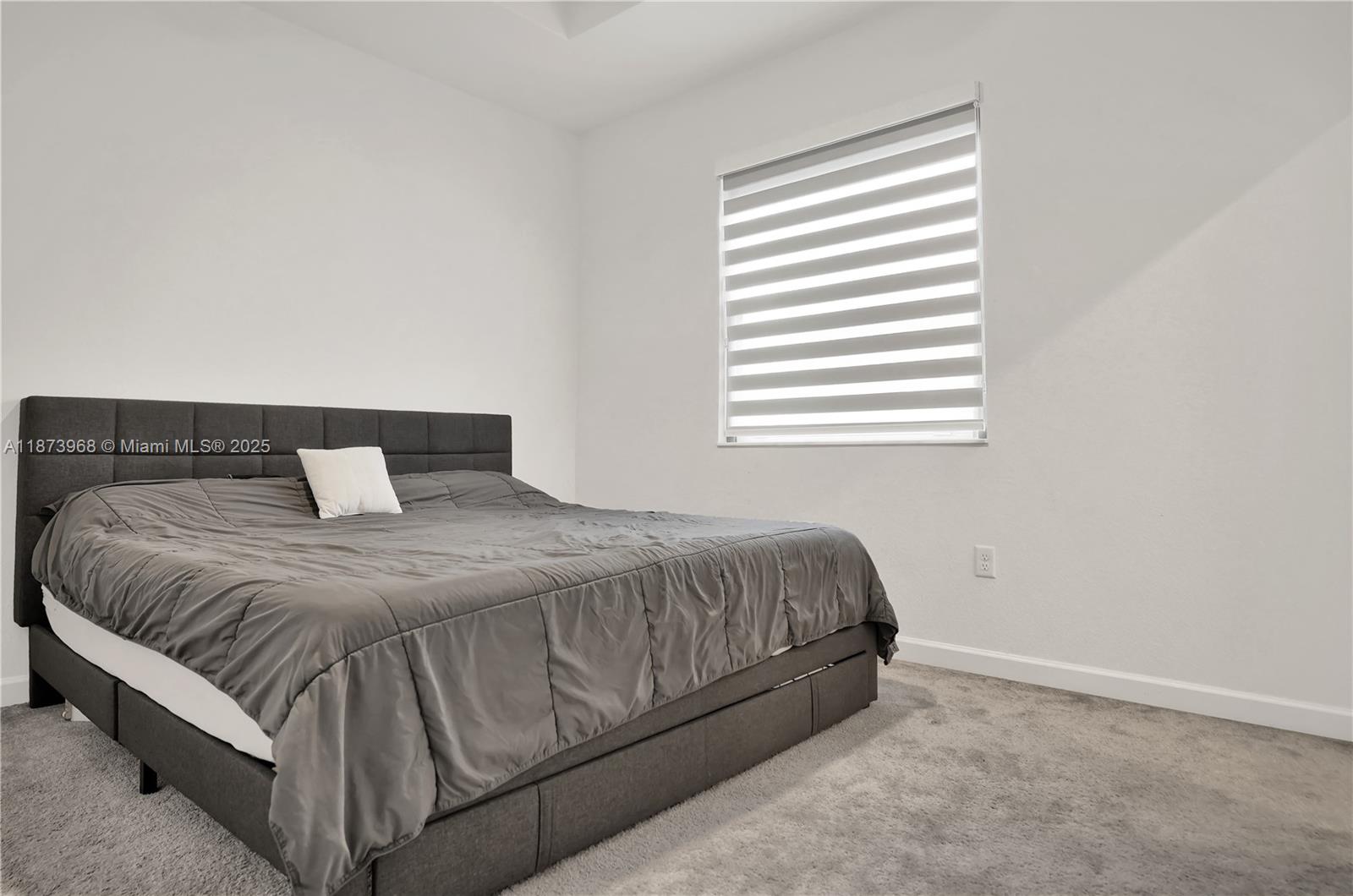 PARADISE PINES - Residential