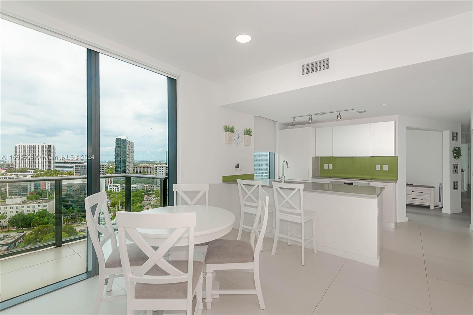 501 Ne 31st St 1808, Miami, Broward County, Florida - 2 Bedrooms  
2 Bathrooms - 