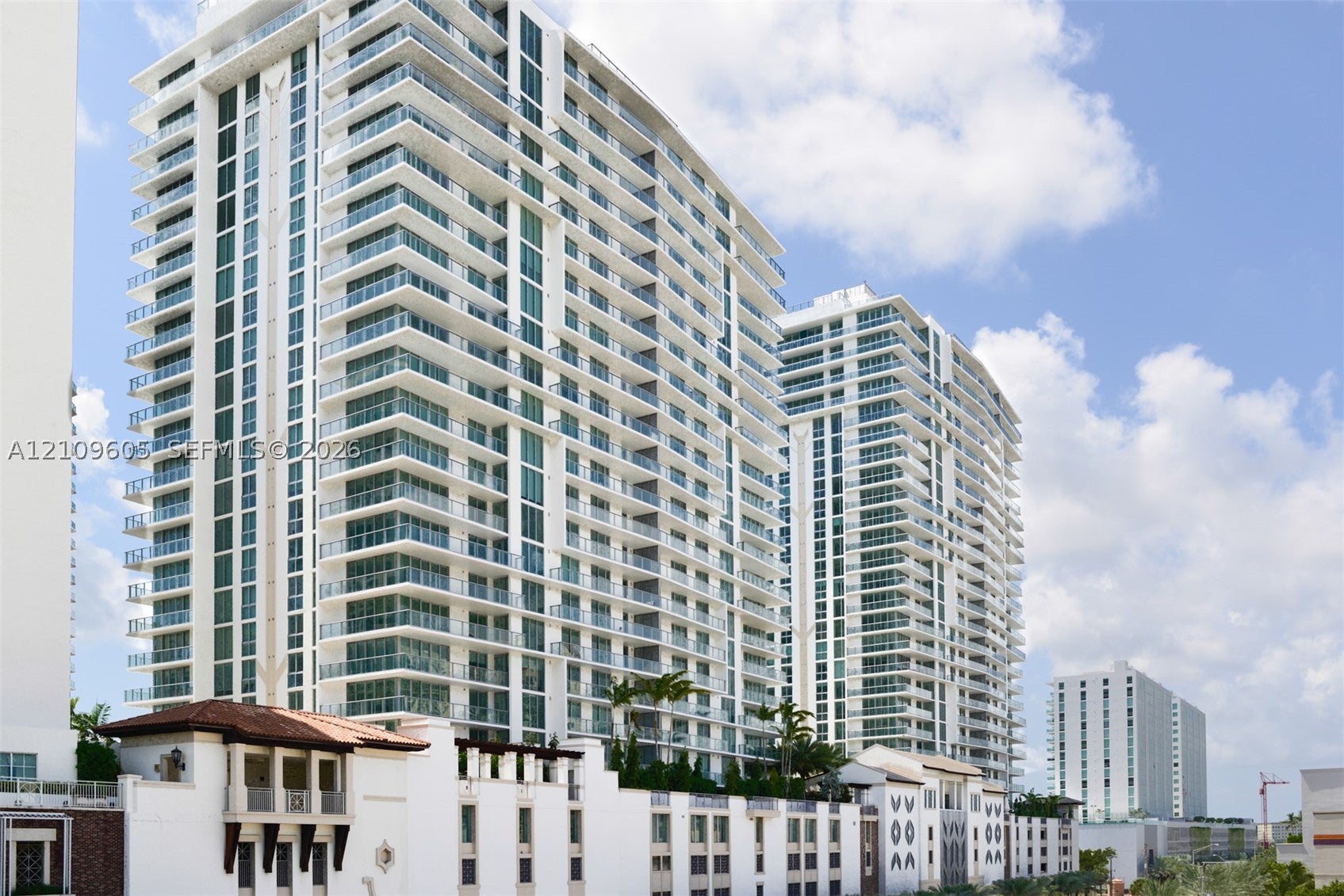 300 Sunny Isles Blvd 4-906