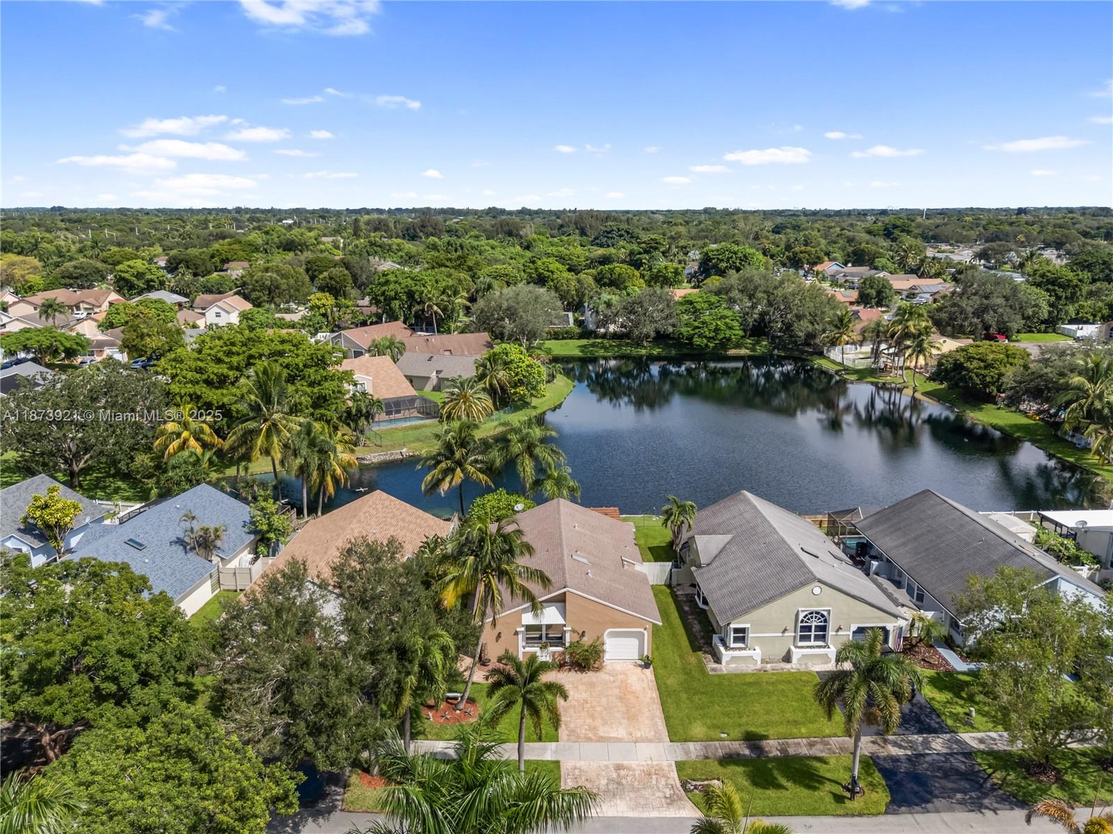 Available on Nov.1, 2025. Gorgeous lakefront 3bd /2 ba + 1 car garage in the desirable Cooper City! Great A Schools in the walking distance! Great Friendly Neighbors. Split bedroom floor plan. Vaulted ceiling. Open kitchen, granite countertop, antique-style wood cabinets, formal dining. Whirlpool bathtub. Accordion hurricane shutters. Living area and master bedroom are facing the lake. Enjoy sunshine, breezes and lake view in the orchid patio. Non-refundable pet fee $300.