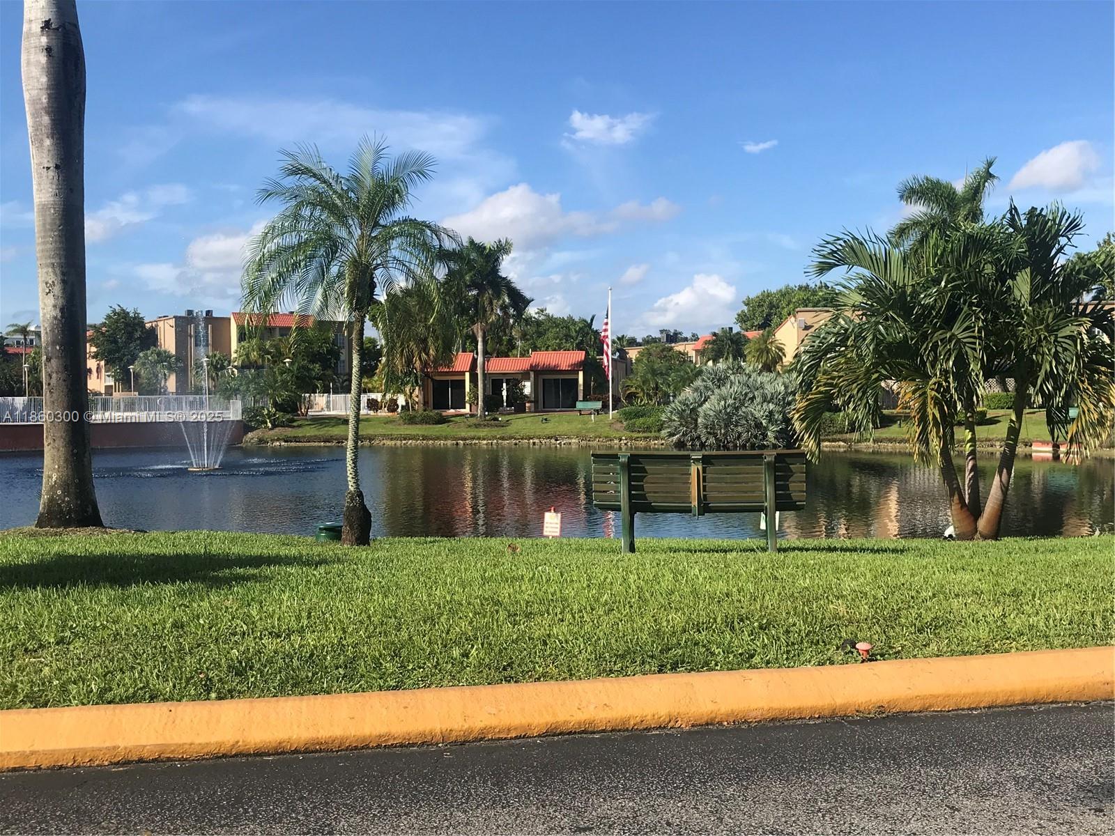 GREAT OPPORTUNITY! UNIT 1/1 IN DORAL AREA,GRANITE COUNTER TOPS,STAINLESS STEEL APPLIANCES,WASHER/DRYER INSIDE THE UNIT. ALL AMENITIES: POOLS ,GYM,TENIS COURTS ,PLAYGROUND.CLOSE TO DOWNTOWN DORAL AND CITY PLACE DORAL ,MALL AND SHOPPING.ONLY MINUTES FROM MIAMI INTERNATIONAL AIRPORT.GREAT FOR INVESTORS!!!