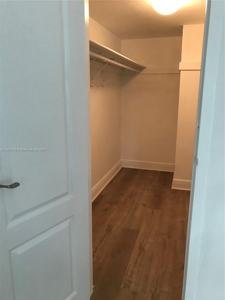 Doral Garden II condo - Residential