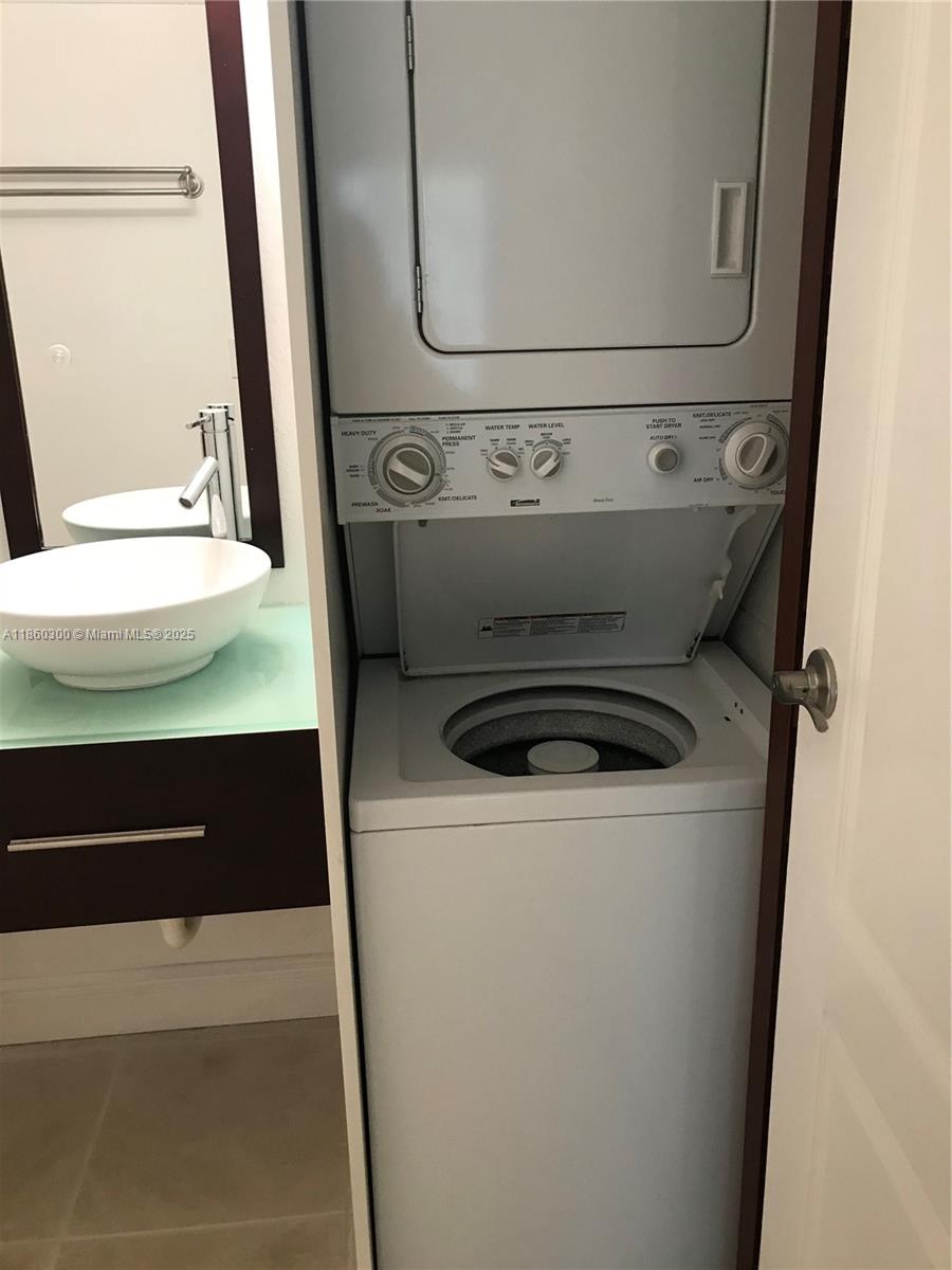 Doral Garden II condo - Residential