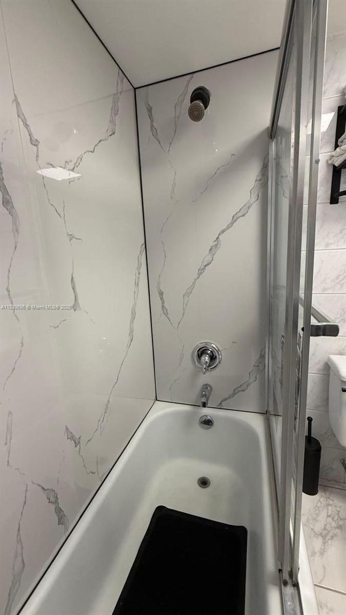 ARLEN HOUSE CONDO - Residential