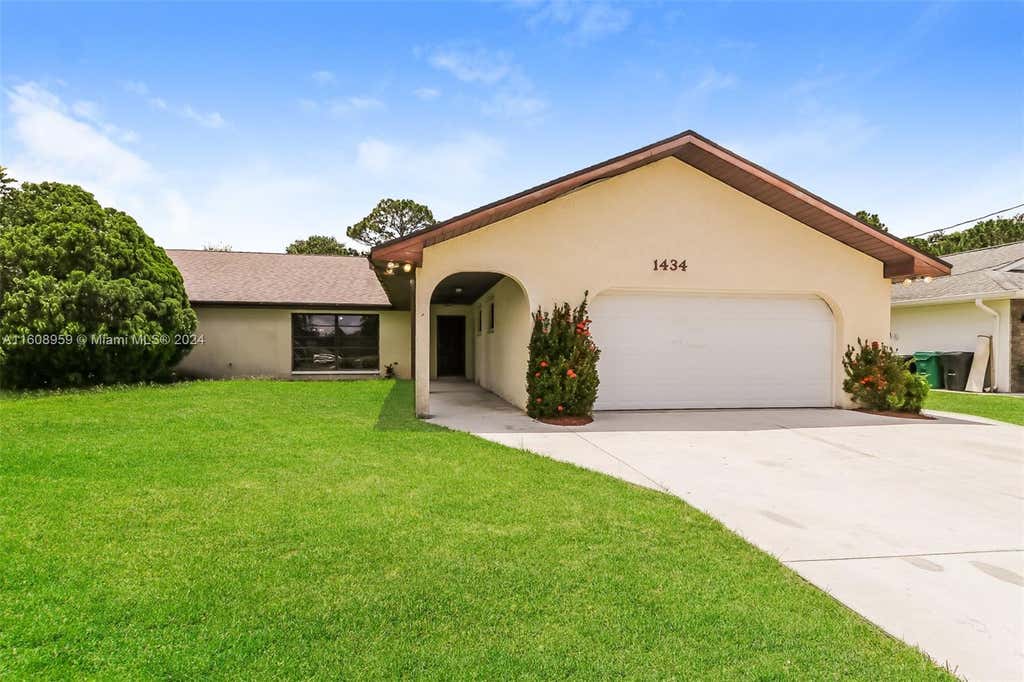 Photo of 1434 SW Broadview St, Port Saint Lucie, FL 34983 (MLS # A11608959)