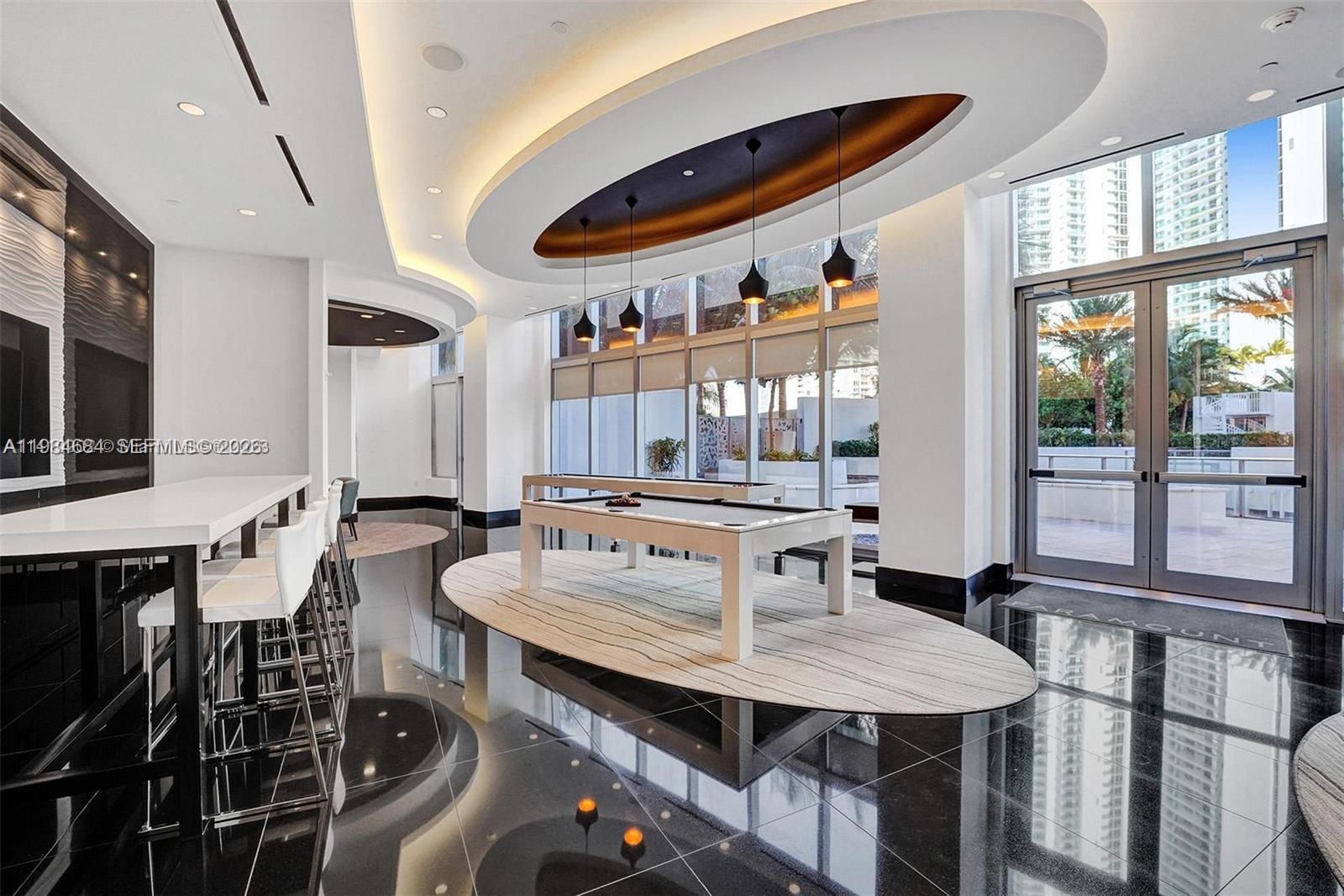 PARAMOUNT MIAMI WORLD - Residential