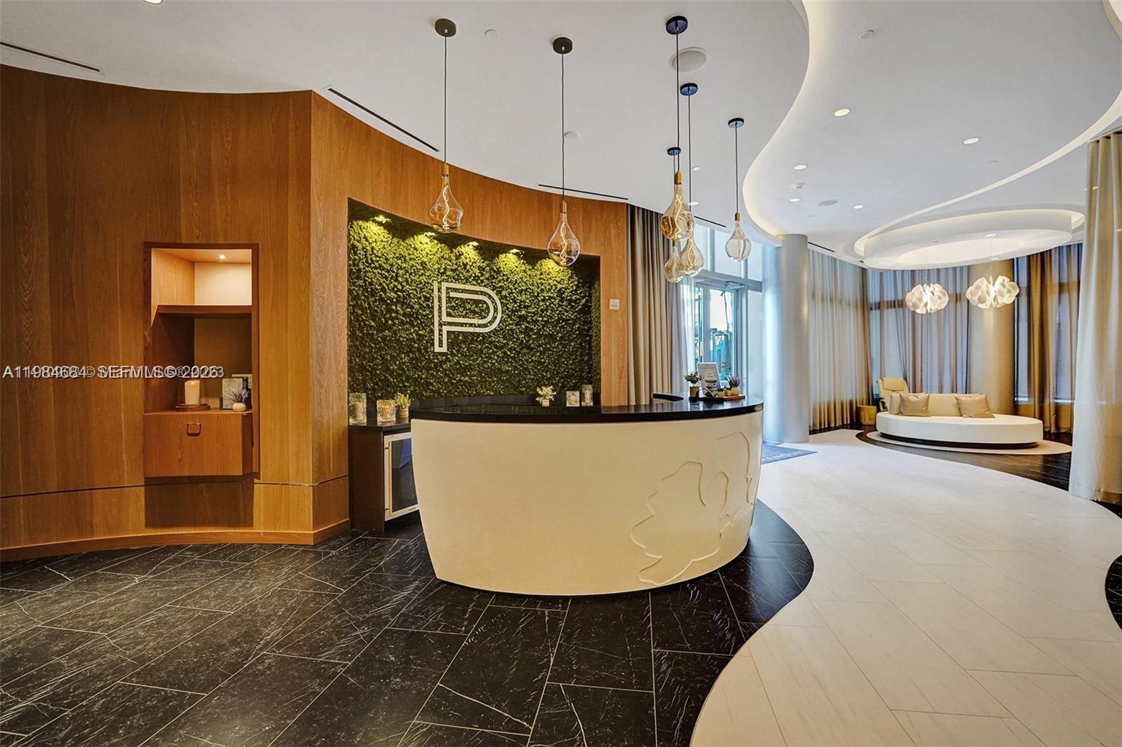 PARAMOUNT MIAMI WORLD - Residential