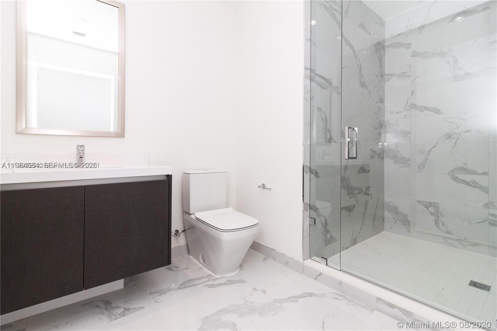 PARAMOUNT MIAMI WORLD - Residential