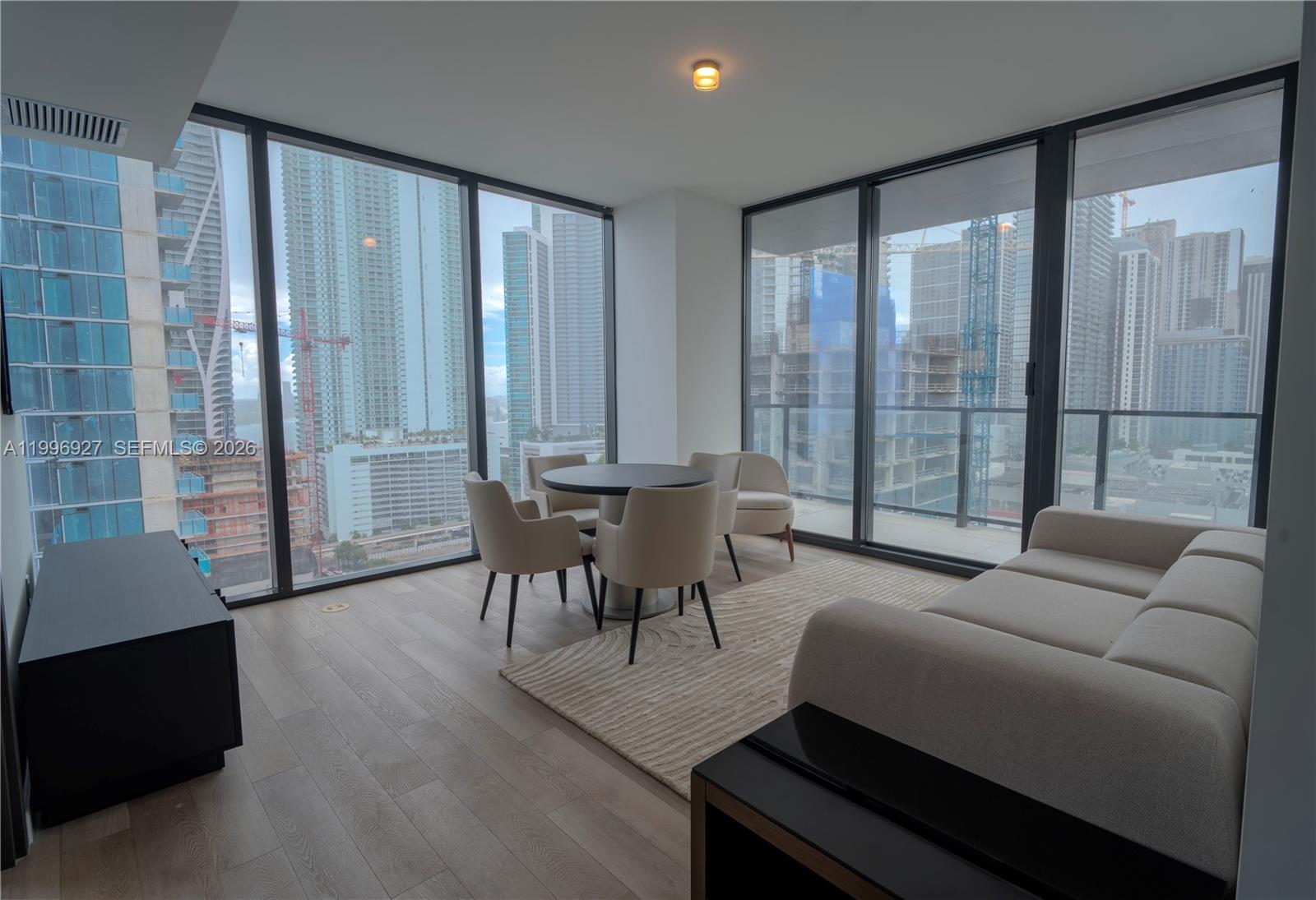 Elleven Hotel & Residences - Residential