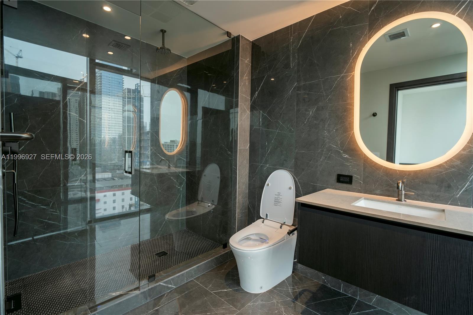 Elleven Hotel & Residences - Residential