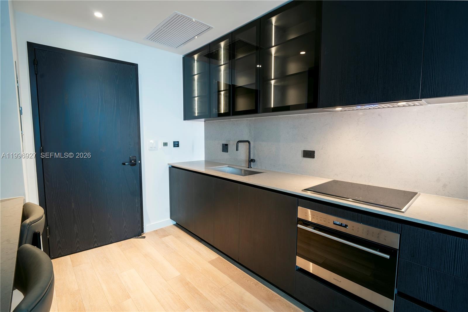 Elleven Hotel & Residences - Residential