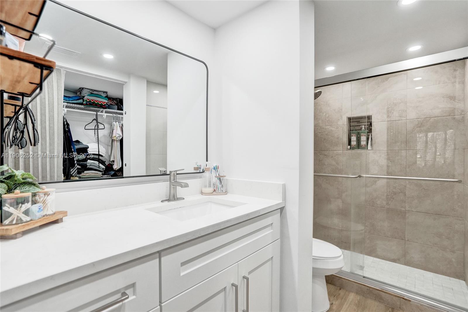 PARC VILLAGE CONDO - Residential Lease