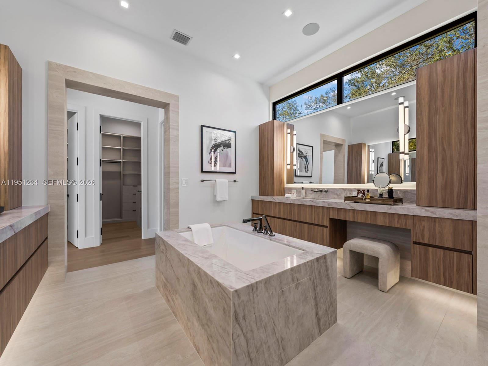 FARMERS ACRES - Residential