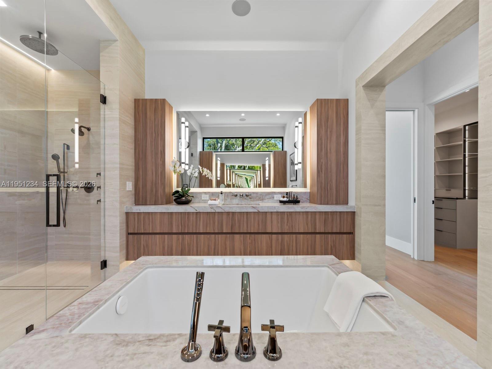 FARMERS ACRES - Residential