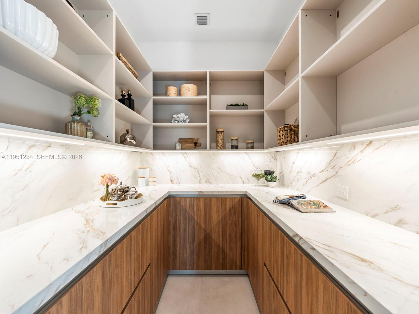 FARMERS ACRES - Residential