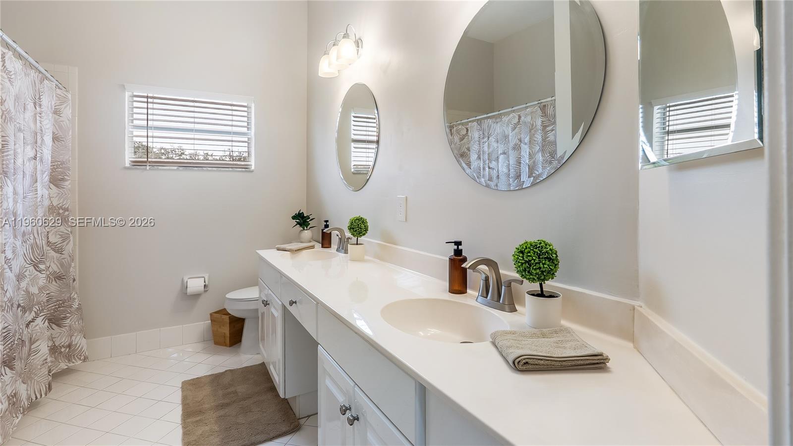 LAKES OF WESTERN PINES RE - Residential