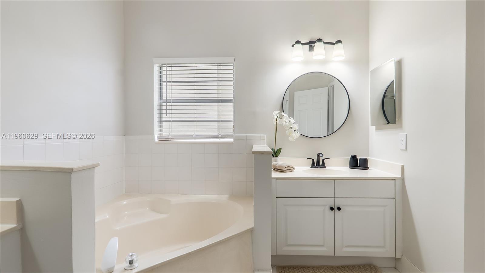 LAKES OF WESTERN PINES RE - Residential