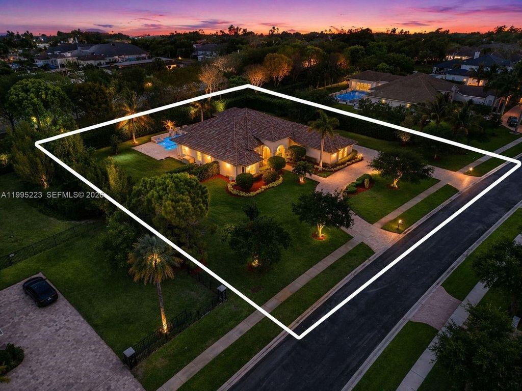 Photo of 14401 N Jockey Cir N, Davie, FL 33330 (MLS # A11995223)