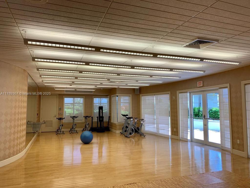 TURNBERRY VILLAGE - Residential