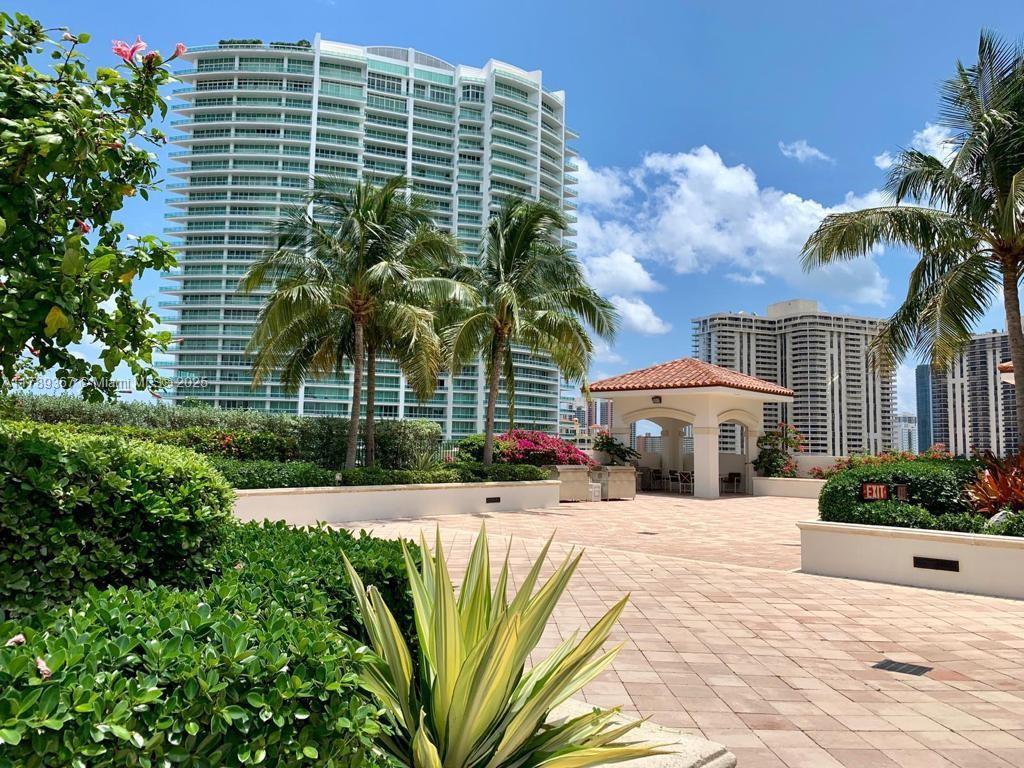 TURNBERRY VILLAGE - Residential