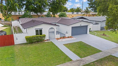 Photo of 9110 NW 18th Ct, Pembroke Pines, FL 33024 (MLS # A12047620)