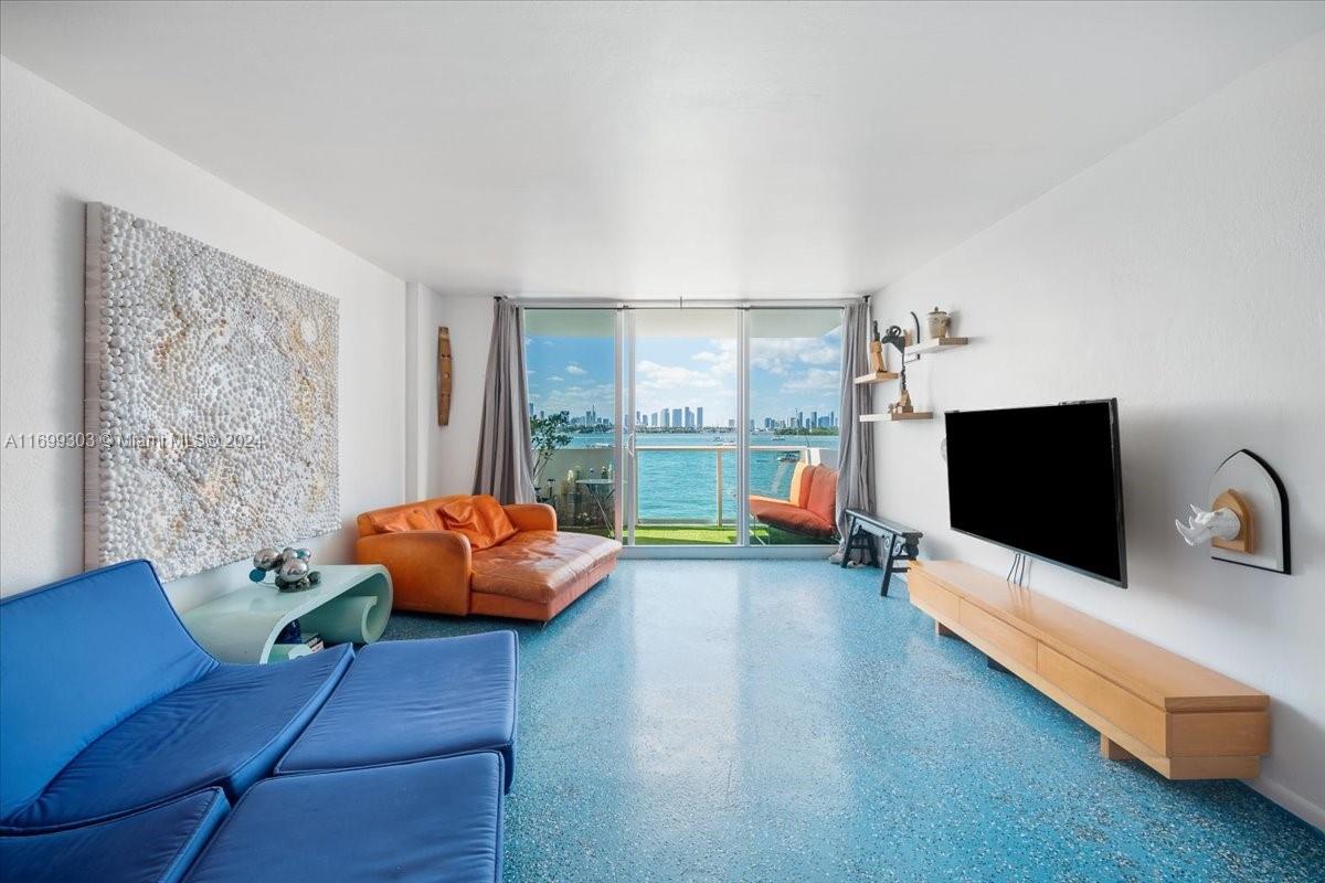 Property for Sale at 1200 West Ave 206, Miami Beach, Miami-Dade County, Florida - Bedrooms: 2 
Bathrooms: 2  - $789,000
