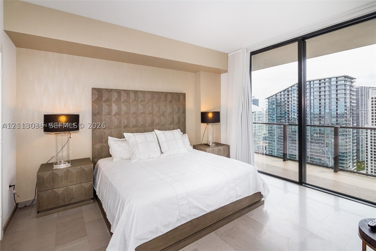 88 SW 7th St 3709