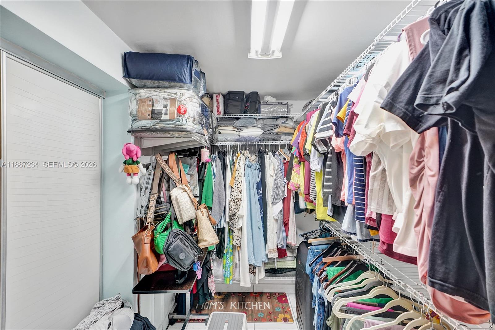 AMD PLAT OF SUNSET LAKE S - Residential Income