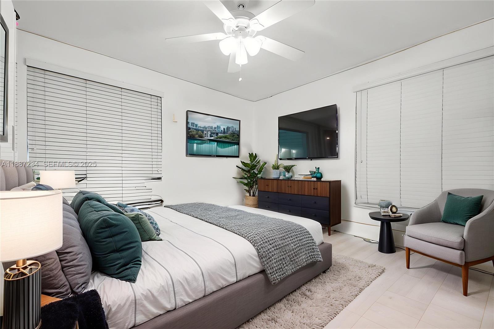 AMD PLAT OF SUNSET LAKE S - Residential Income