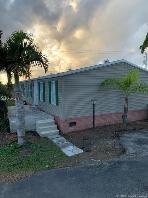 COCOWALK ESTATES - Residential Lease