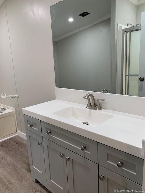 COCOWALK ESTATES - Residential Lease