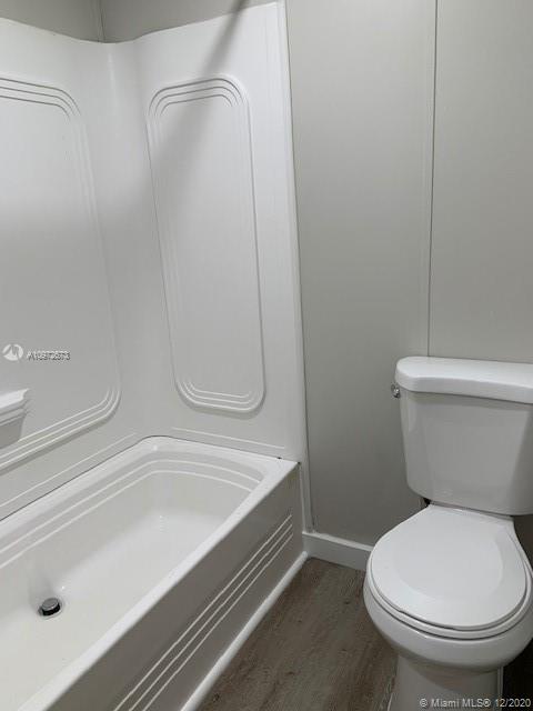 COCOWALK ESTATES - Residential Lease