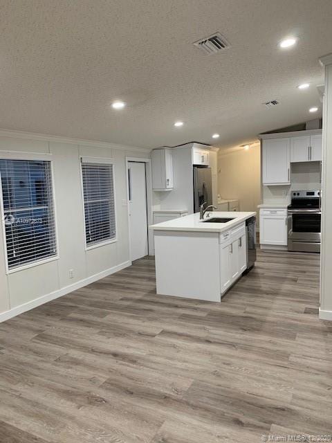 COCOWALK ESTATES - Residential Lease