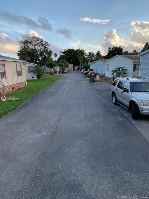 COCOWALK ESTATES - Residential Lease