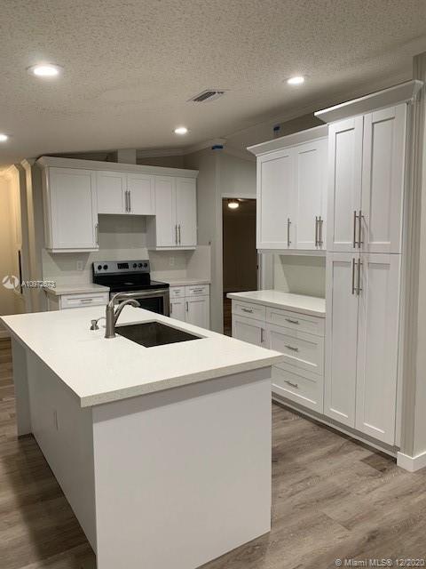 COCOWALK ESTATES - Residential Lease