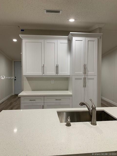 COCOWALK ESTATES - Residential Lease