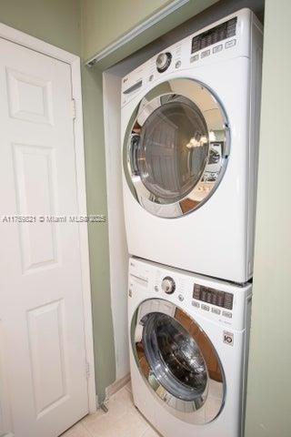 BOCAR CONDO - Residential Lease