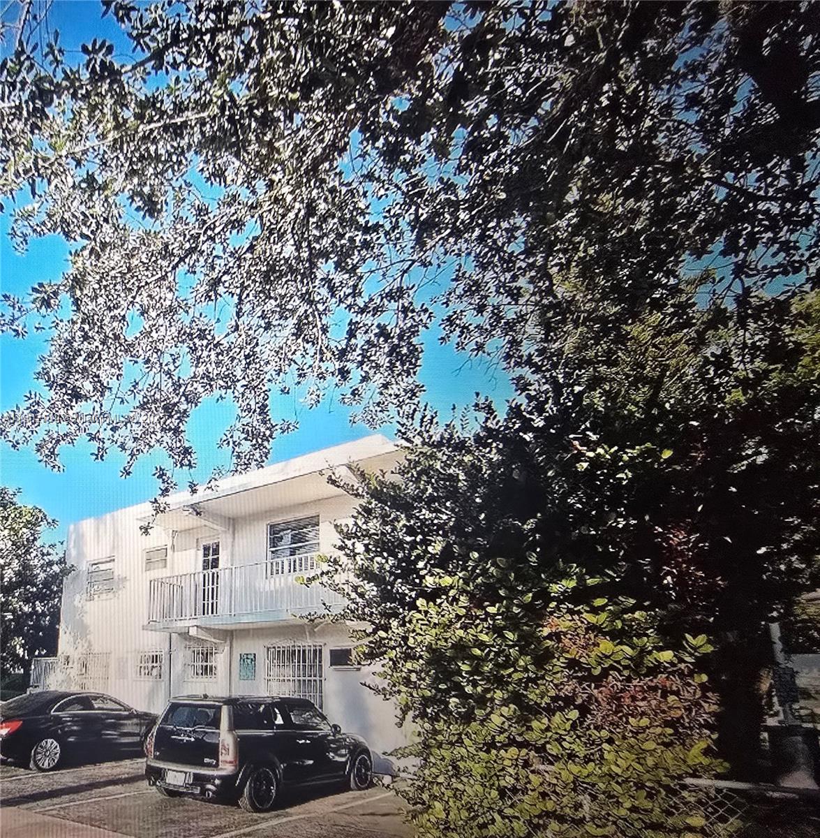 WASHINGTON AVE CONDO - Residential Lease