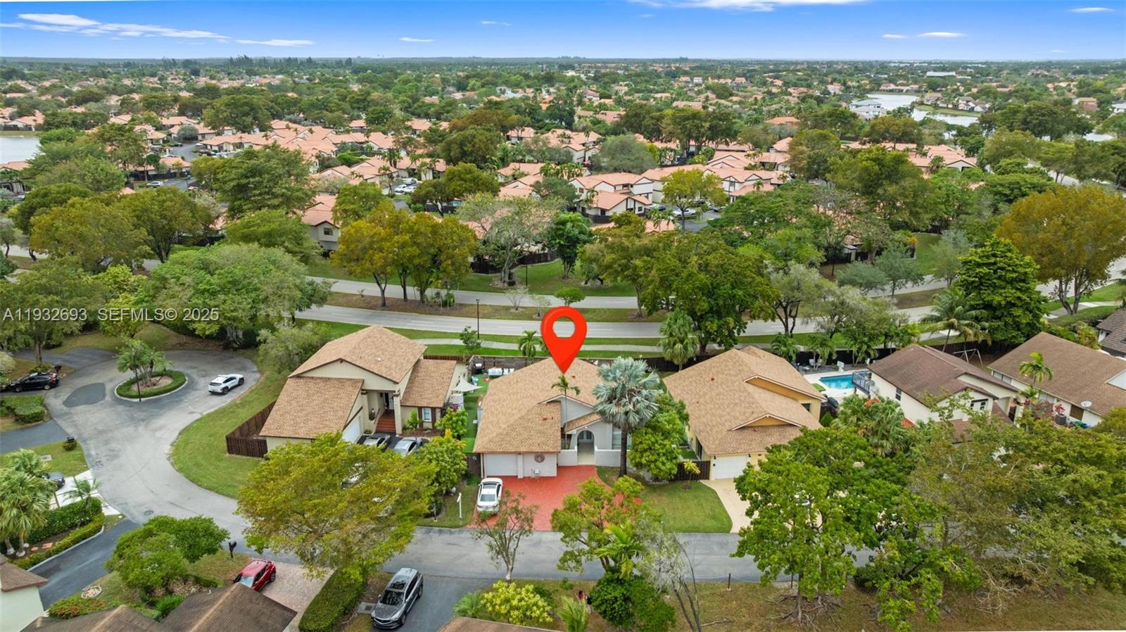 LAKES OF THE MEADOW SEC 1 - Residential