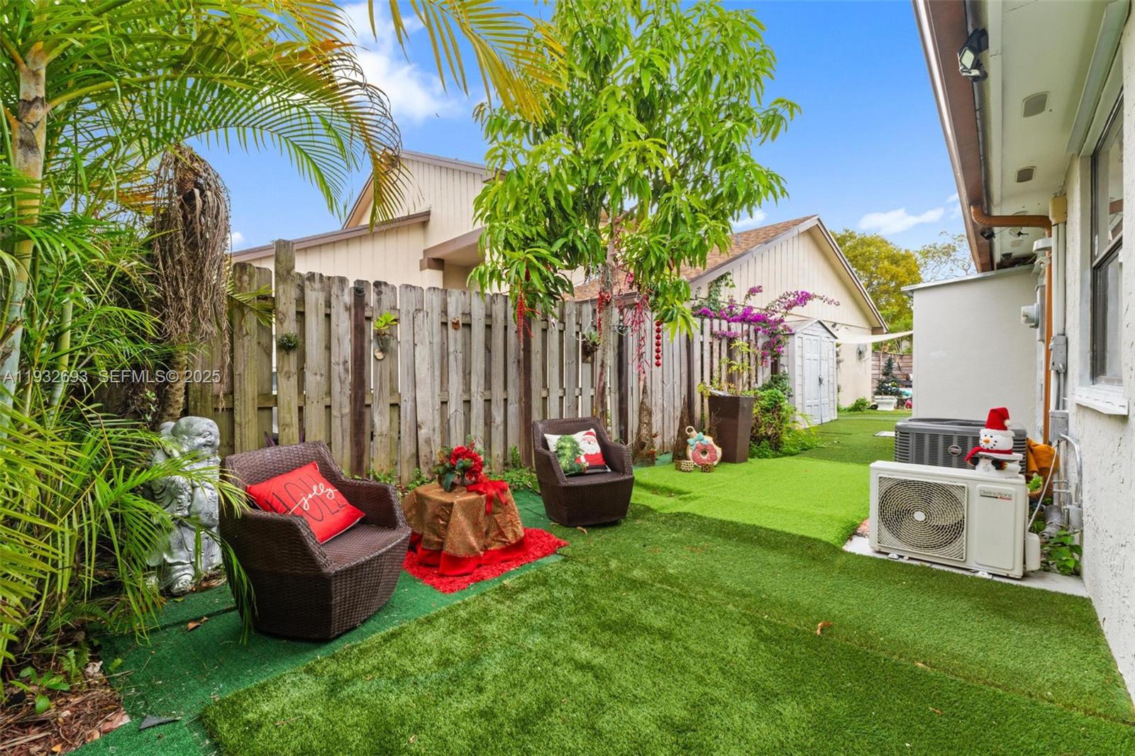 LAKES OF THE MEADOW SEC 1 - Residential