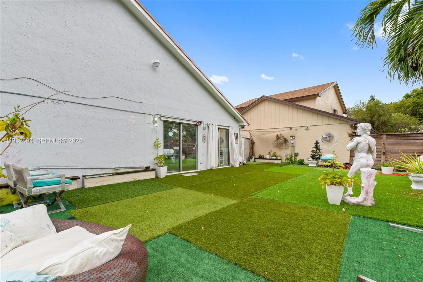 LAKES OF THE MEADOW SEC 1 - Residential